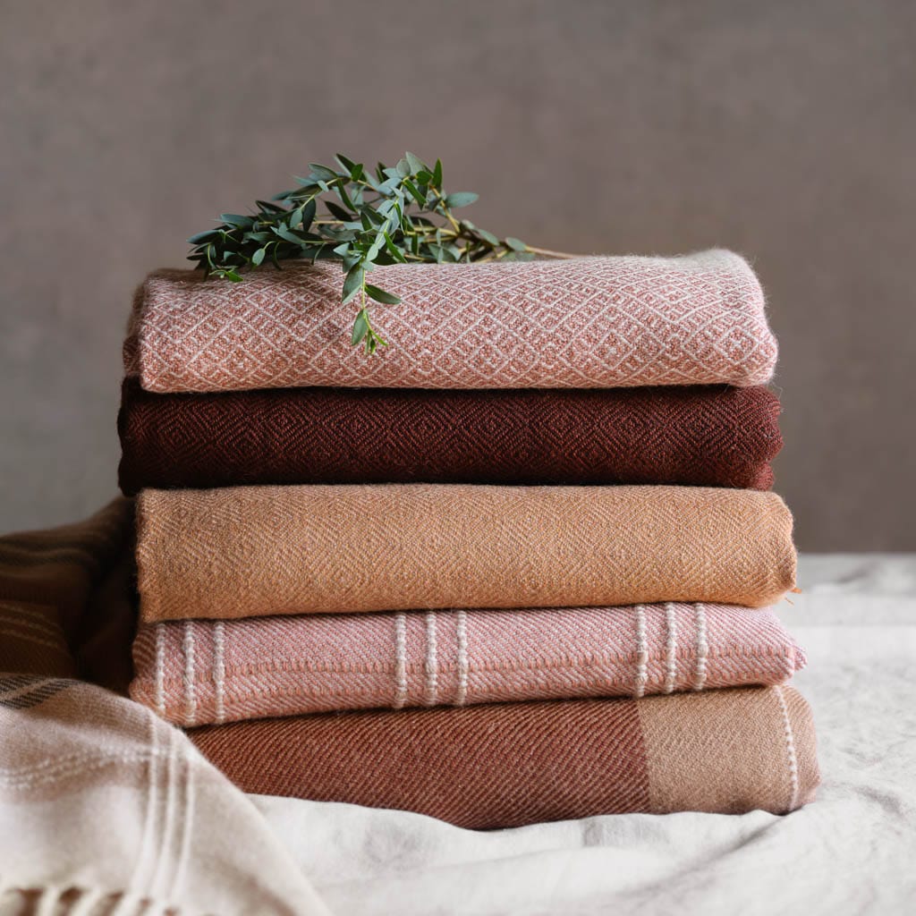 Lirio Alpaca Throw